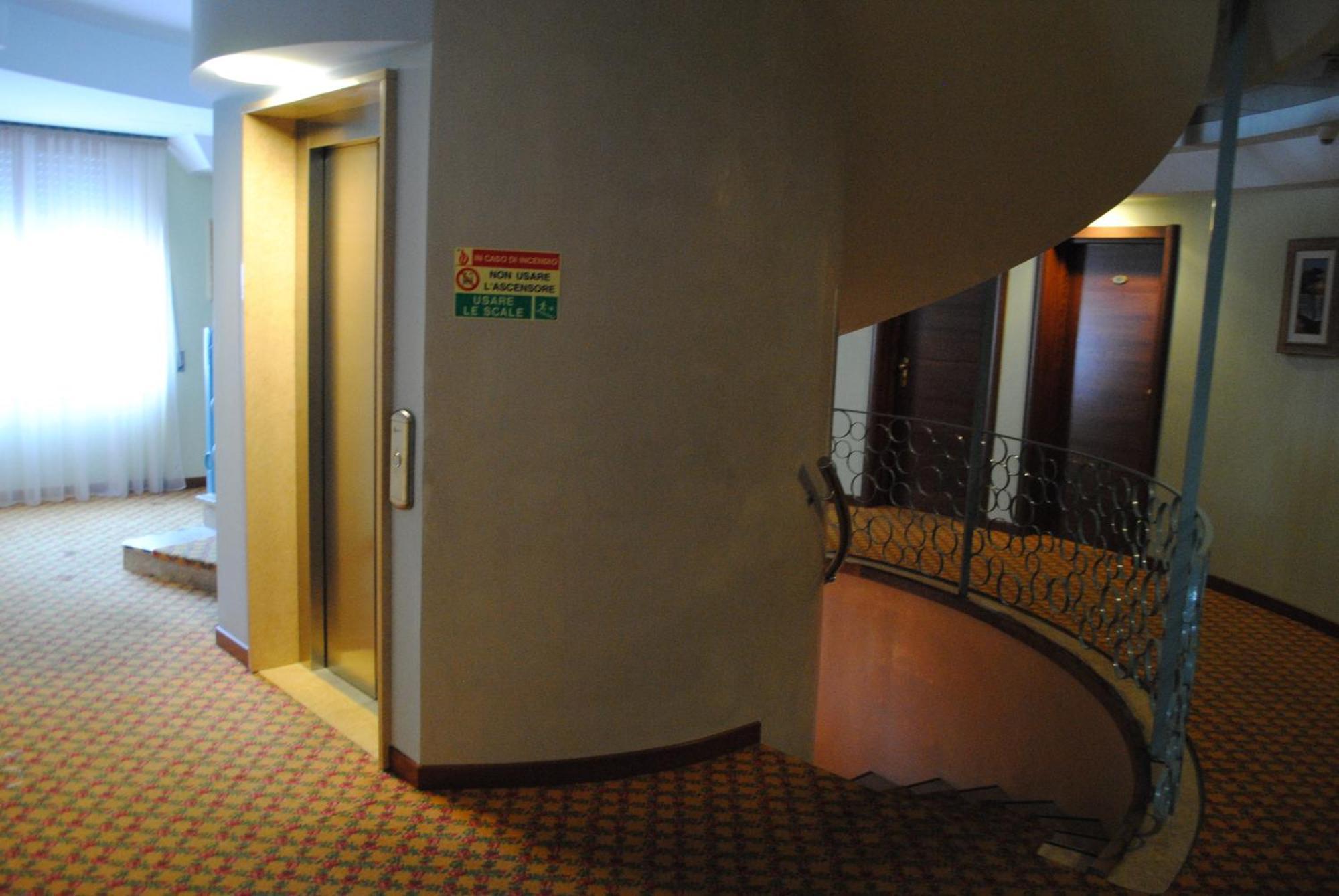 Hotel Franz บิบิโอเน ภายนอก รูปภาพ