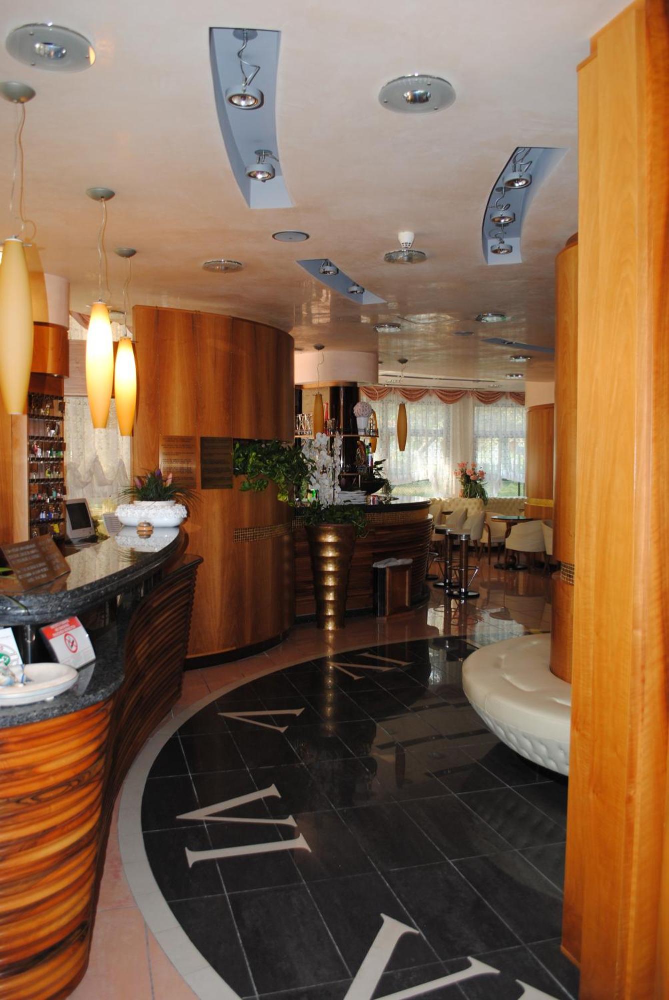 Hotel Franz บิบิโอเน ภายนอก รูปภาพ